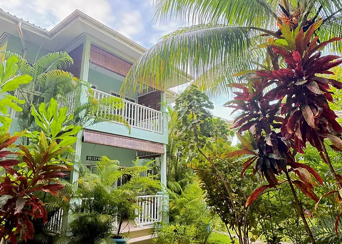 Bord Mer Villa